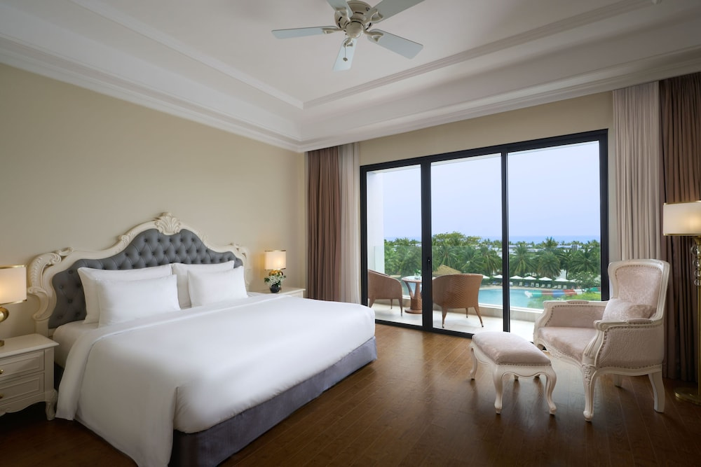 Wyndham Grand Phu Quoc - Tap to explore photos