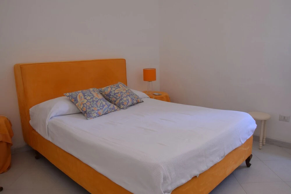 Double Suite (full double bed)