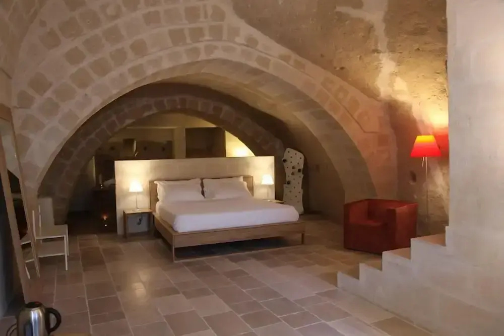 Double Suite (full double bed)