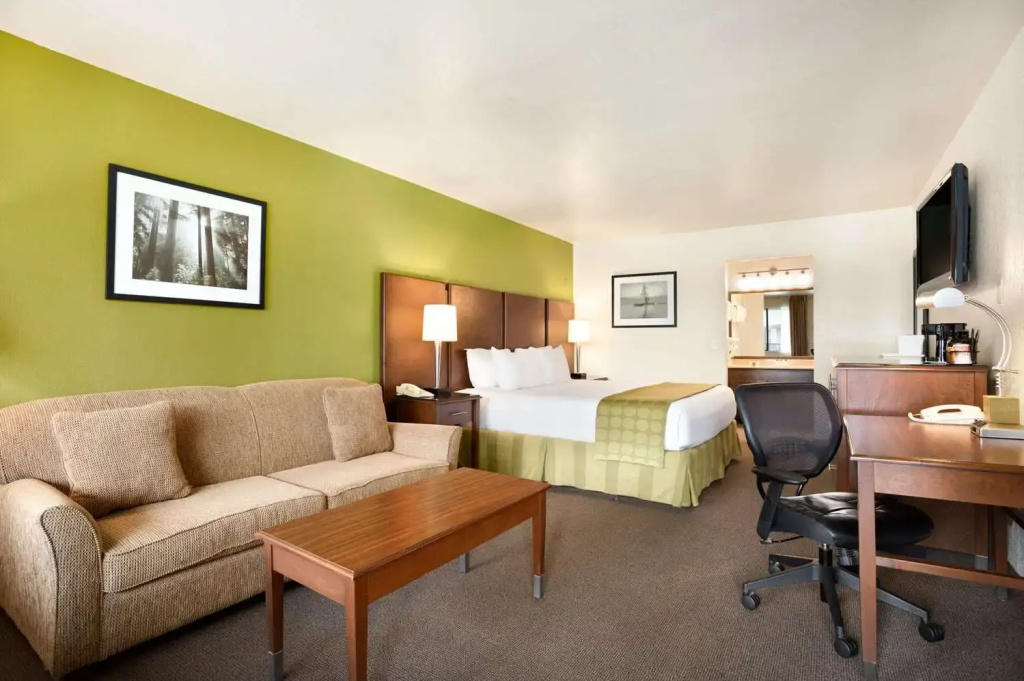 Ramada by Wyndham San Diego North Hotel & Conference Center - Général