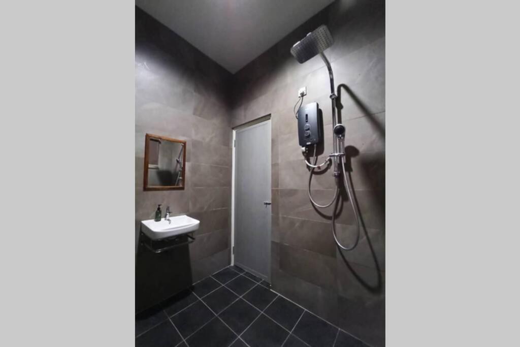 Отель Tambun Pool Villa, фото 10