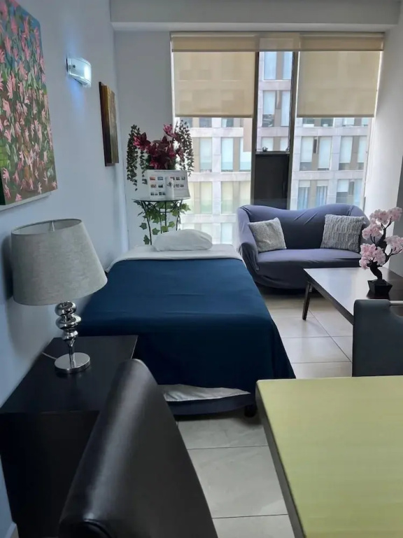 3 Bedrooms Apartment with courtyard view