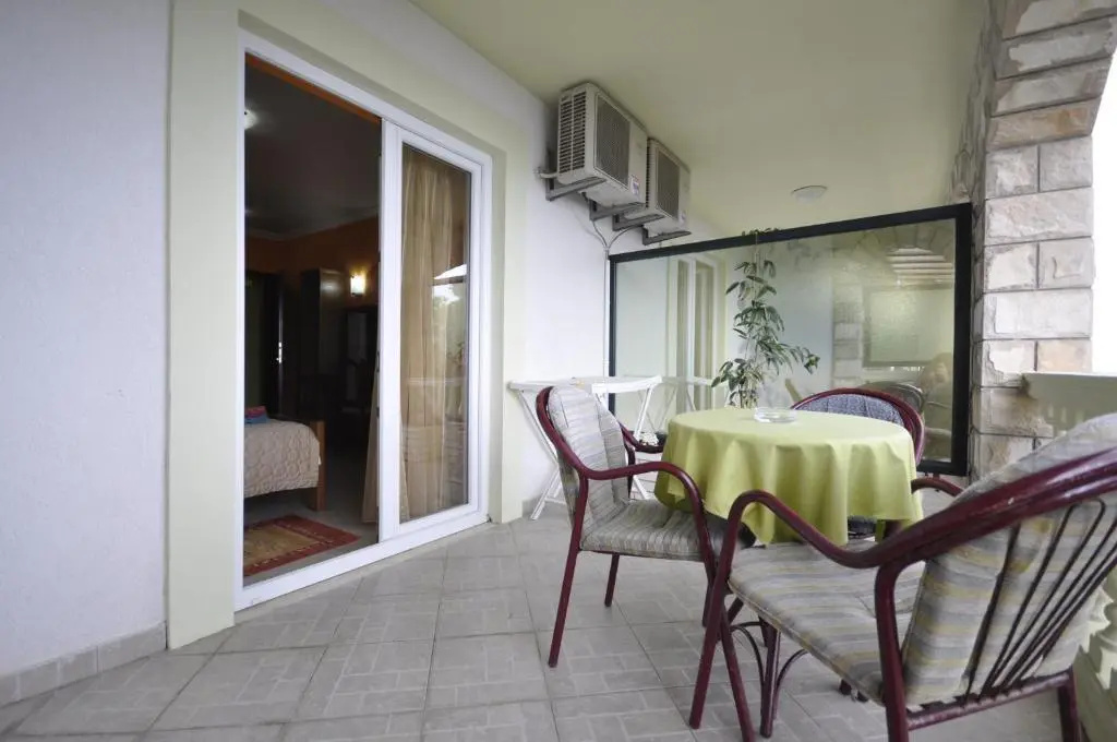 Garni Hotel Bokeška Noć - Général