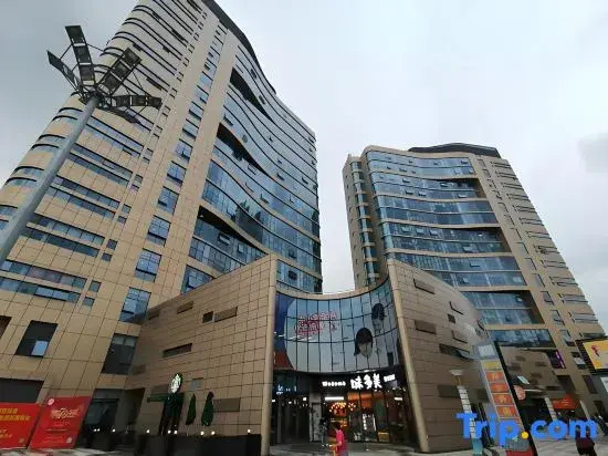 Huajian Mandi Homestay (Oriental Sports Center)