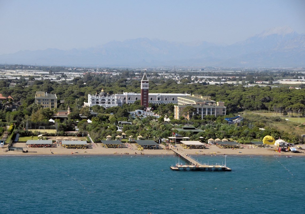 Beach & Waterfront