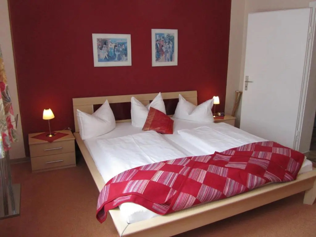 Standard Double room (full double bed)