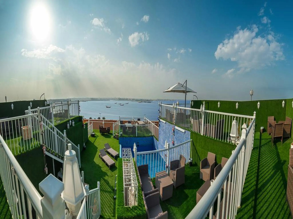 Golden Garden Al Corniche Hotel