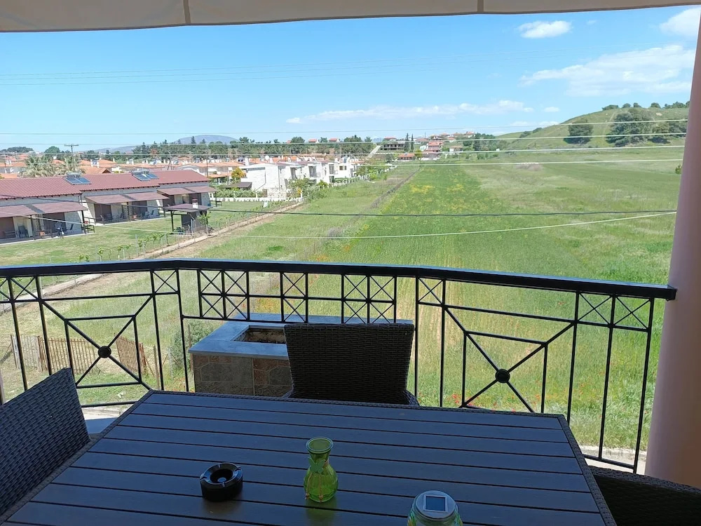 Zeus Luxury Suite in Nea Flogita