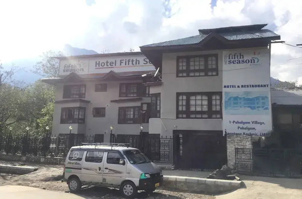 Hotel Fifth Season by OYO