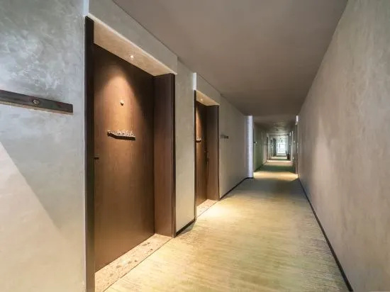 Jingbo Rongman Hotel (Zhenghong City Store, Dongfeng Road, Zhengzhou) in Zhengzhou