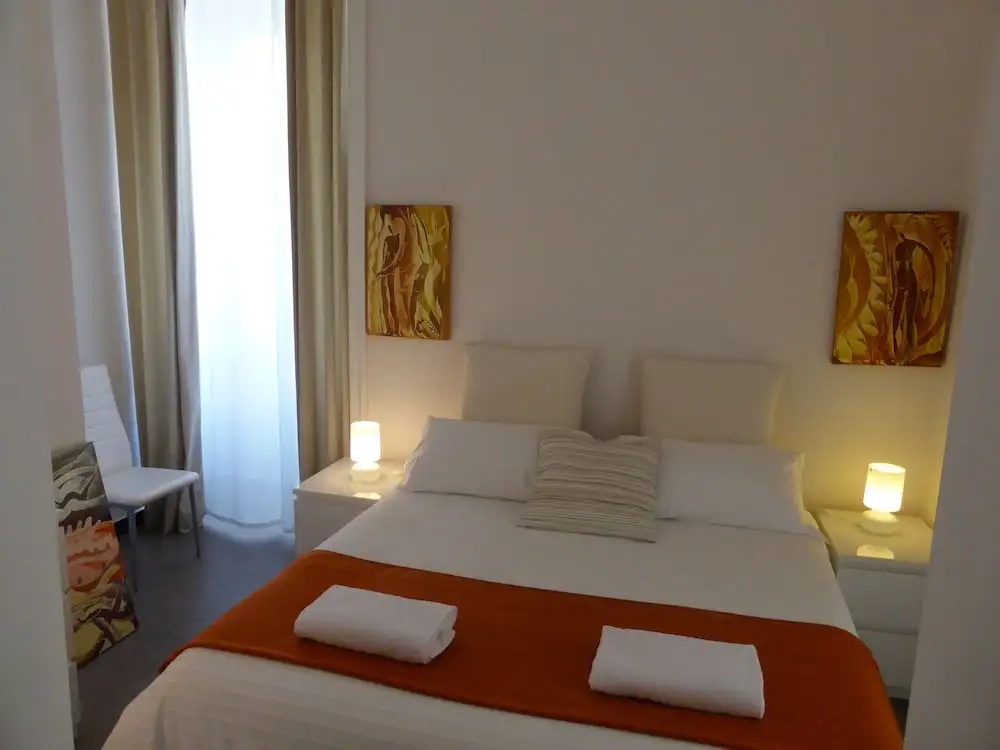 Standard Double room with balcony (full double bed)