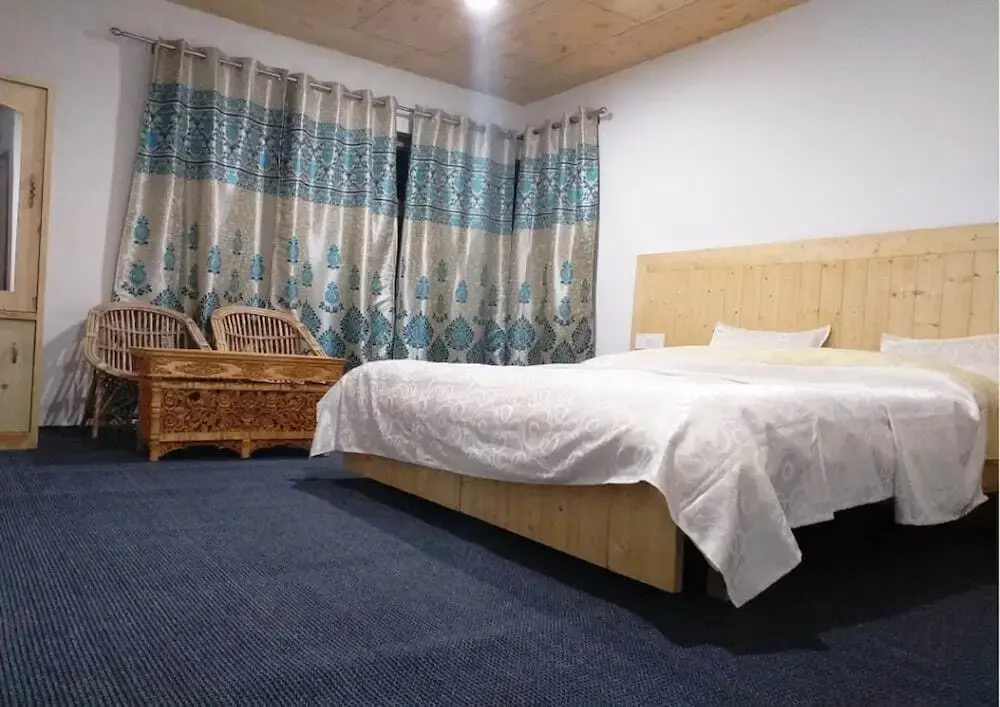 Kailash Mansarovar Home Stay & Guest HS