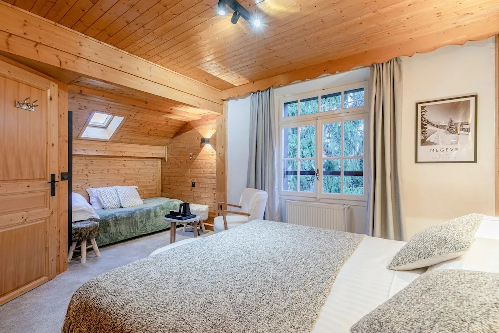 Superior room with balcony