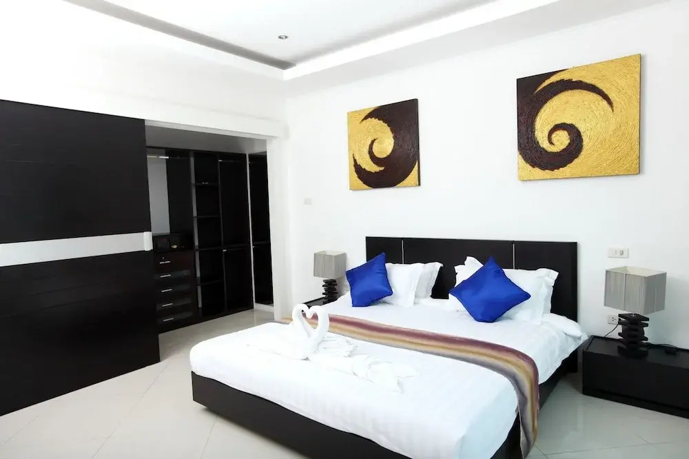4 Bedrooms Family Villa with balcony