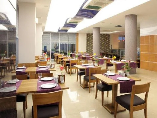 Food & Beverage
