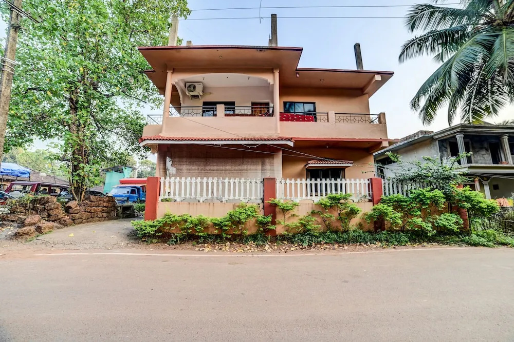 OYO 19870 Home Green View 1 BHK Mandrem