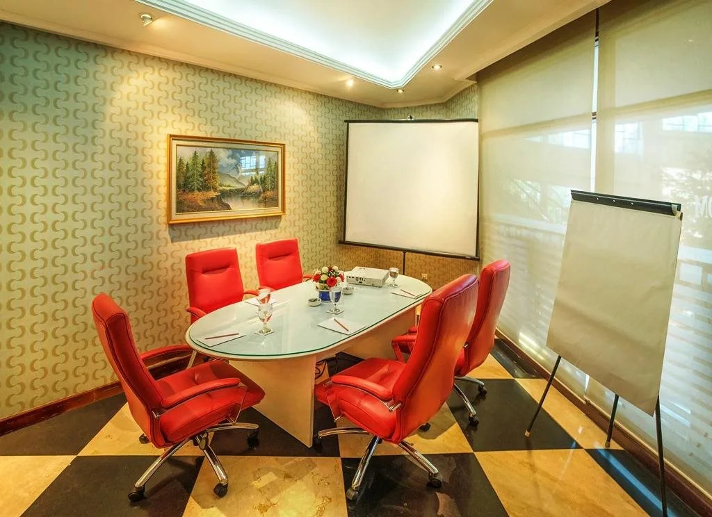 Sunlake Waterfront Resort and Convention - фото 15