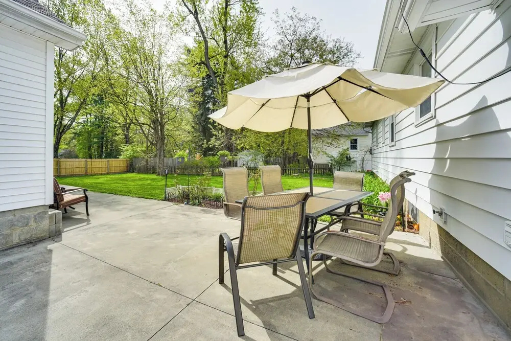 Cozy Ballston Spa Home w/ Fenced Yard! - фото 9