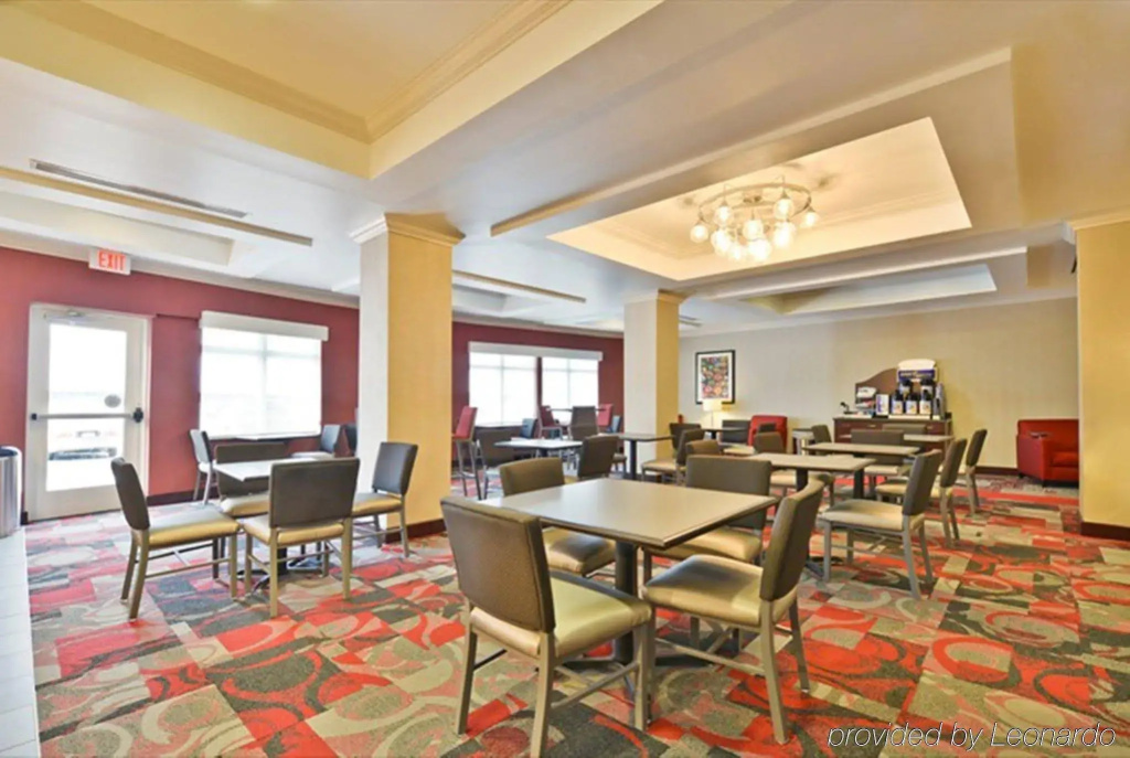 Holiday Inn Express Hotel & Suites Detroit - Utica by IHG - фото 15