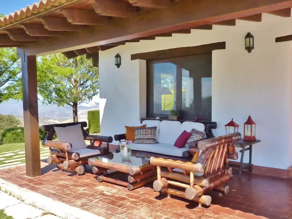 Leisure Meets Tranquility in Beautiful Villa Near Forest