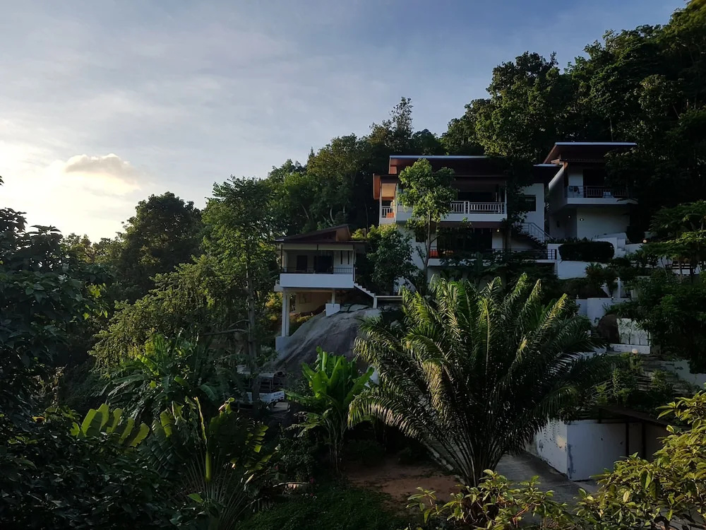 Double Villa with balcony and with sea view (twin beds)