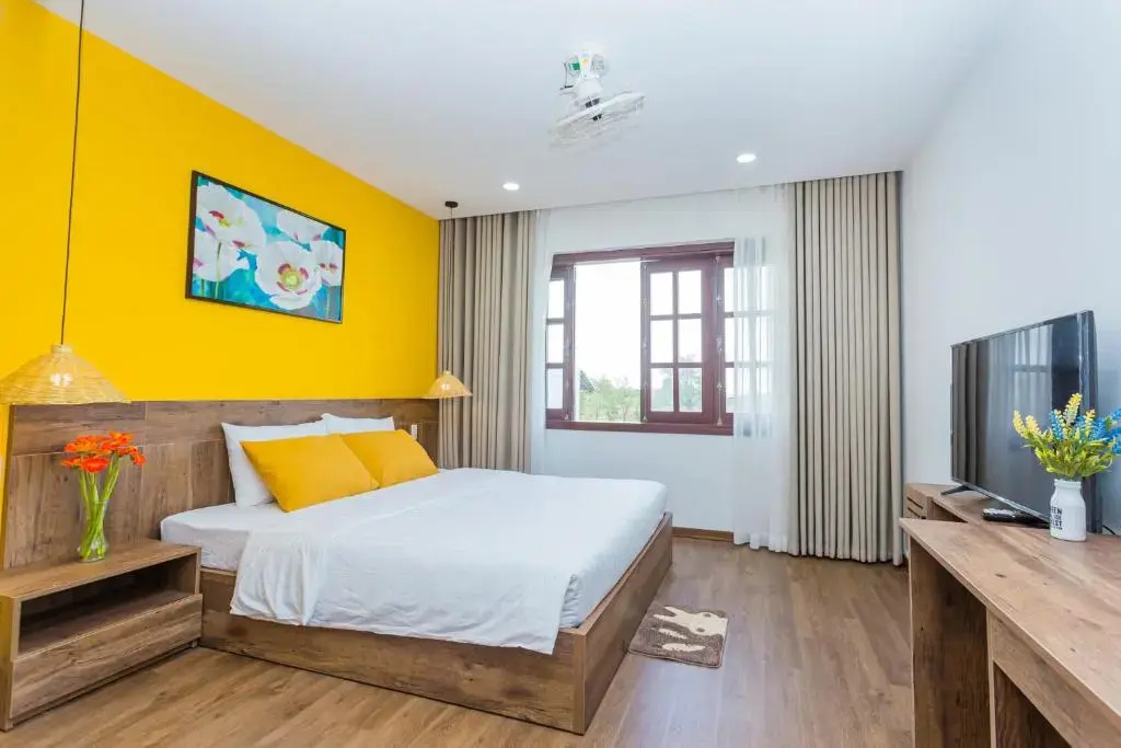 Deluxe Double room (full double bed)