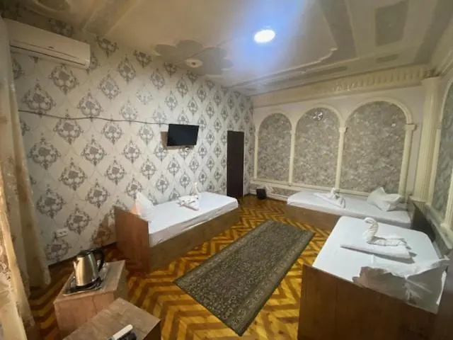 Economy Triple room