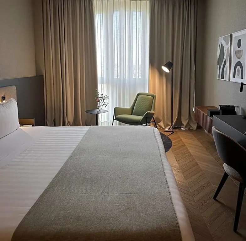Superior Double room (full double bed)