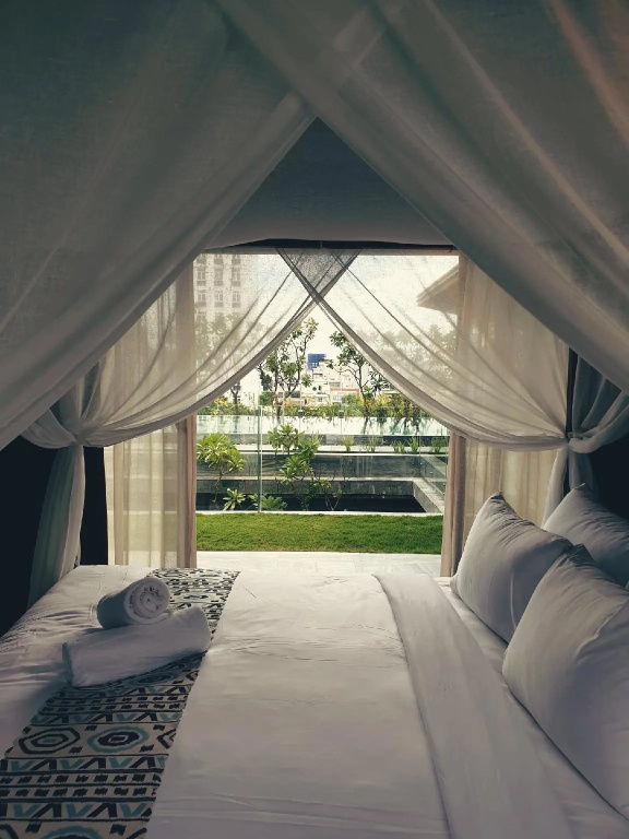 Standard Penthouse room with balcony and with city view