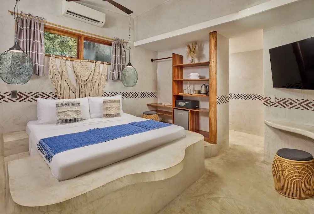 Premier room