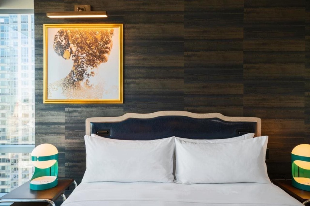Отель Renaissance New York Chelsea Hotel в Нью-Йорке