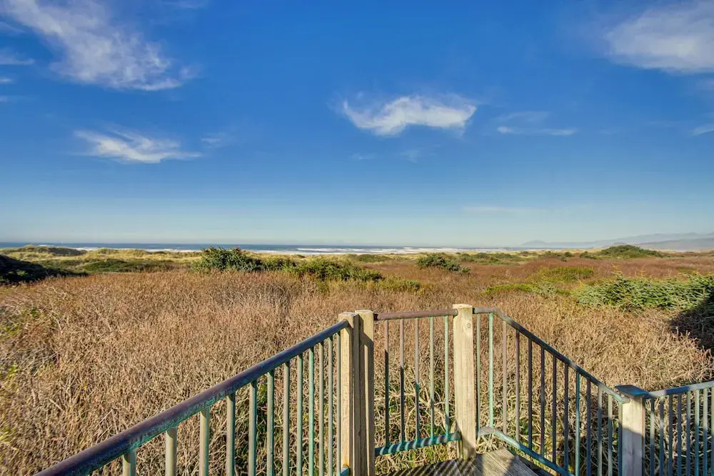 'oceanfront Castle' w/ Hot Tub & Game Room