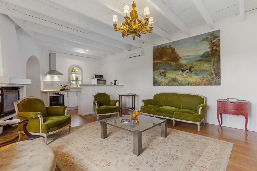 Superior Apartment