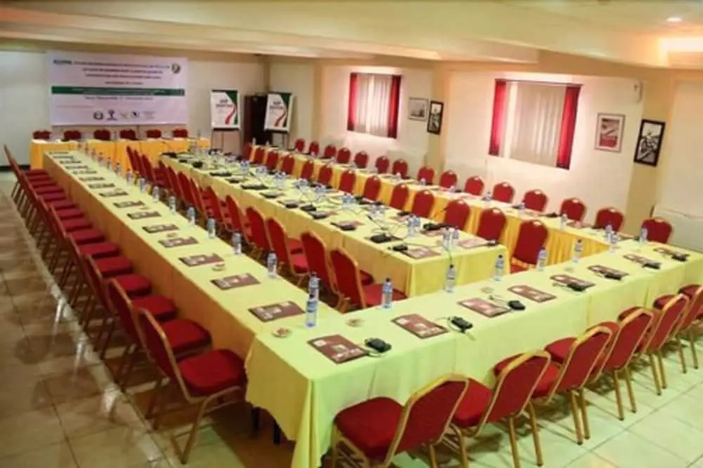 Central Hotel( Osu) - Général
