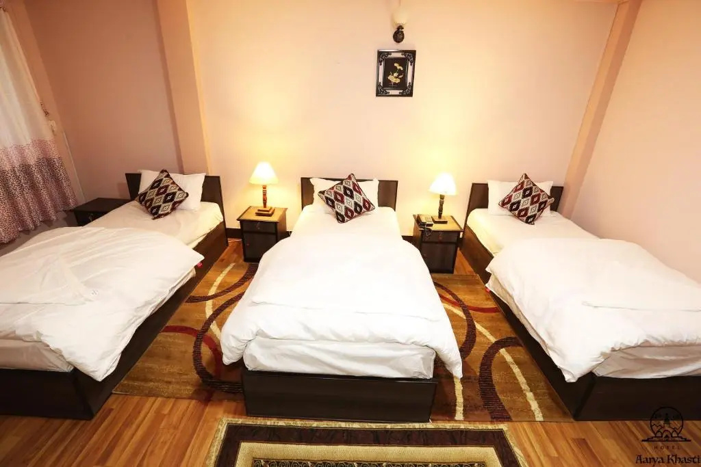 Standard Triple room