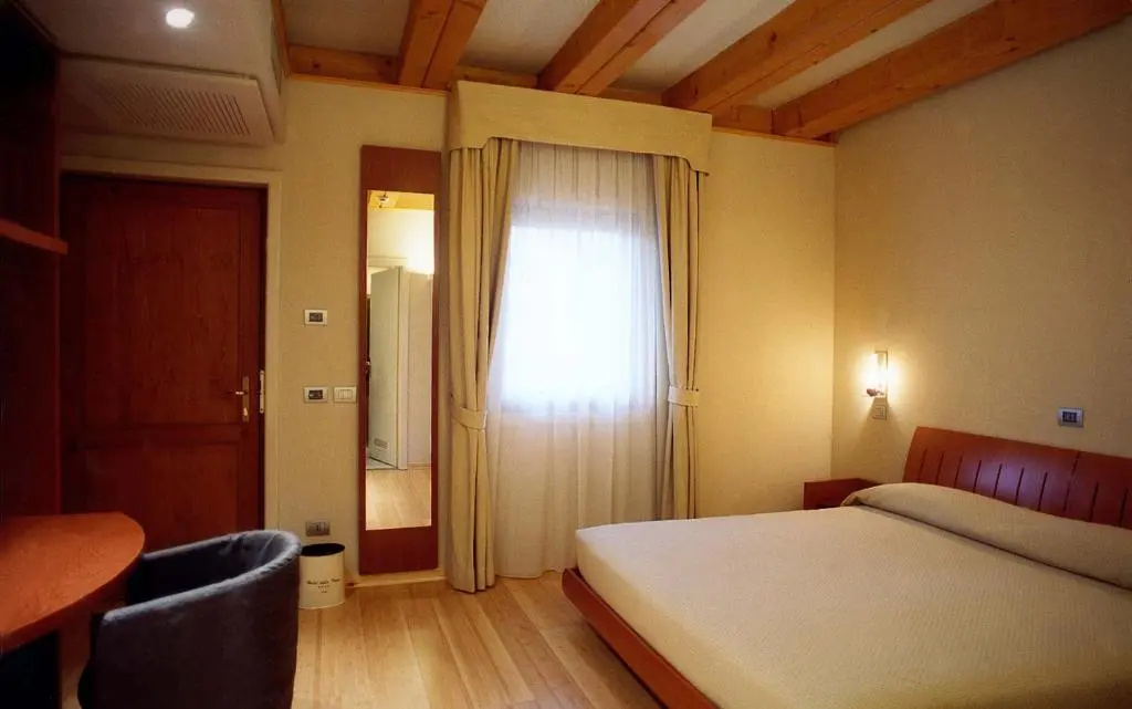 Hotel Della Torre 1850 - Chambres