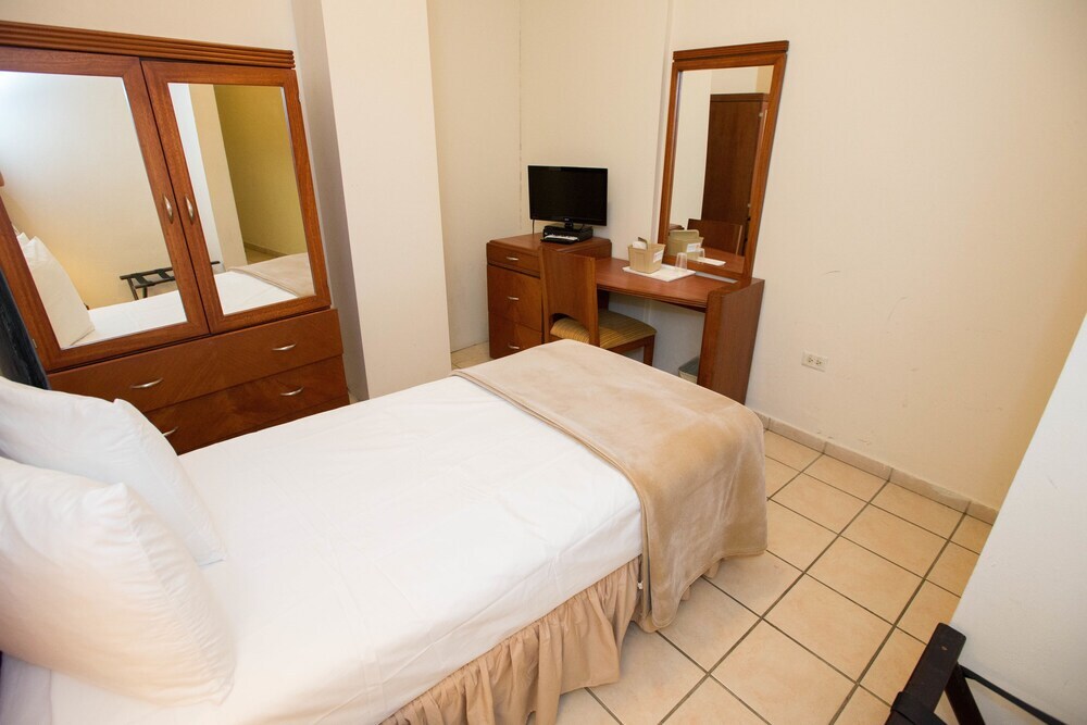 Hotel Plaza De Armas Old San Juan by null