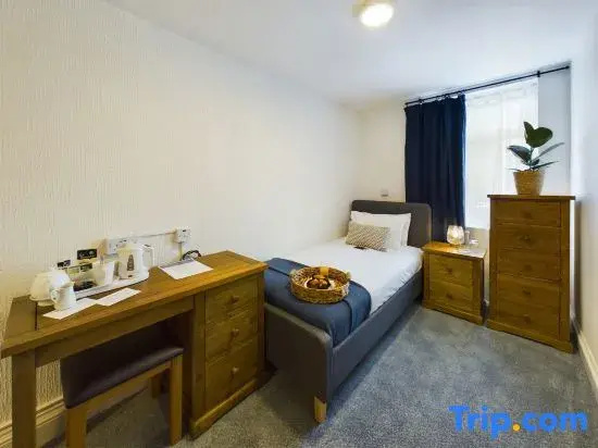 Standard Single room with garden view