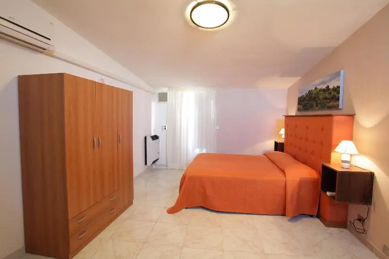 Standard Triple room with balcony