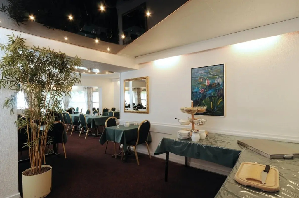 Hotel photo 11