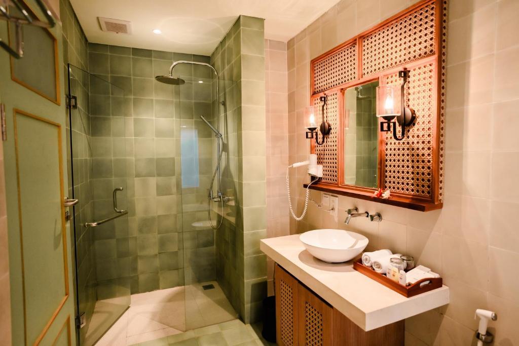 Fourteen Roses Boutique Hotel Legian