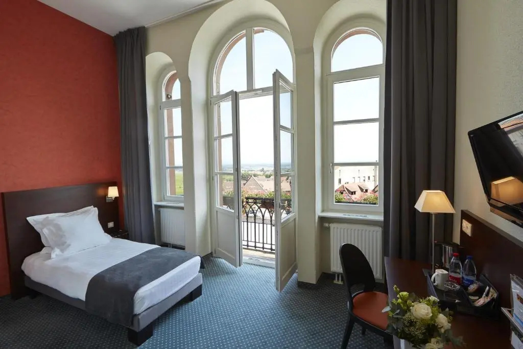 Premium Double room (full double bed)