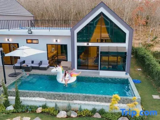 WildWildWest Pool Villa Khaoyai