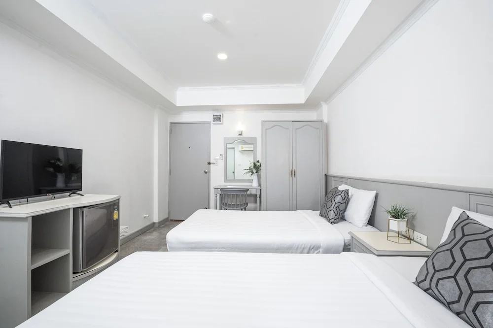 Standard Double room with balcony (twin beds)