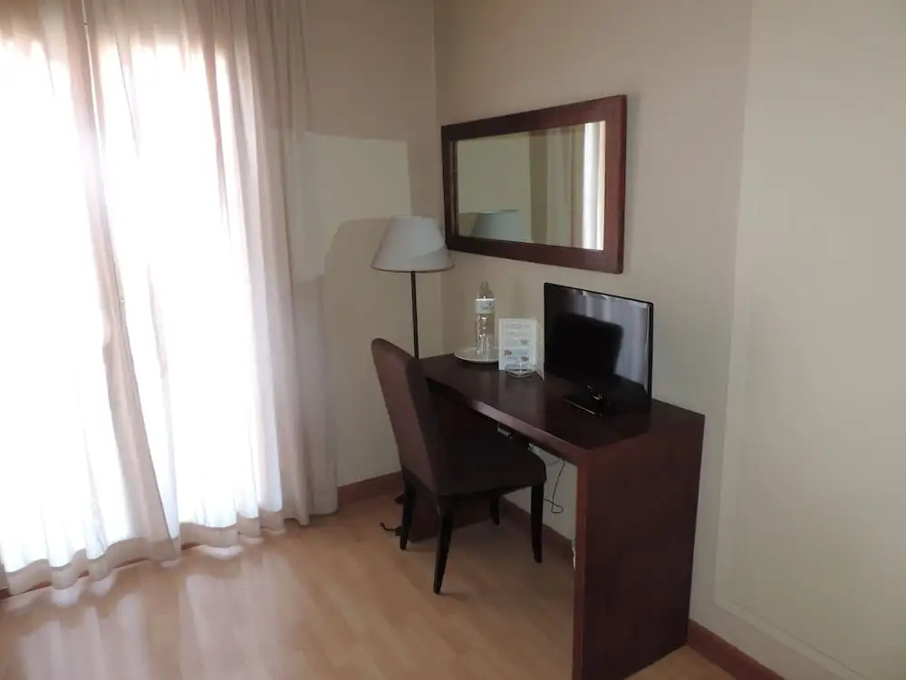 Hotel Puerta de España - Chambres