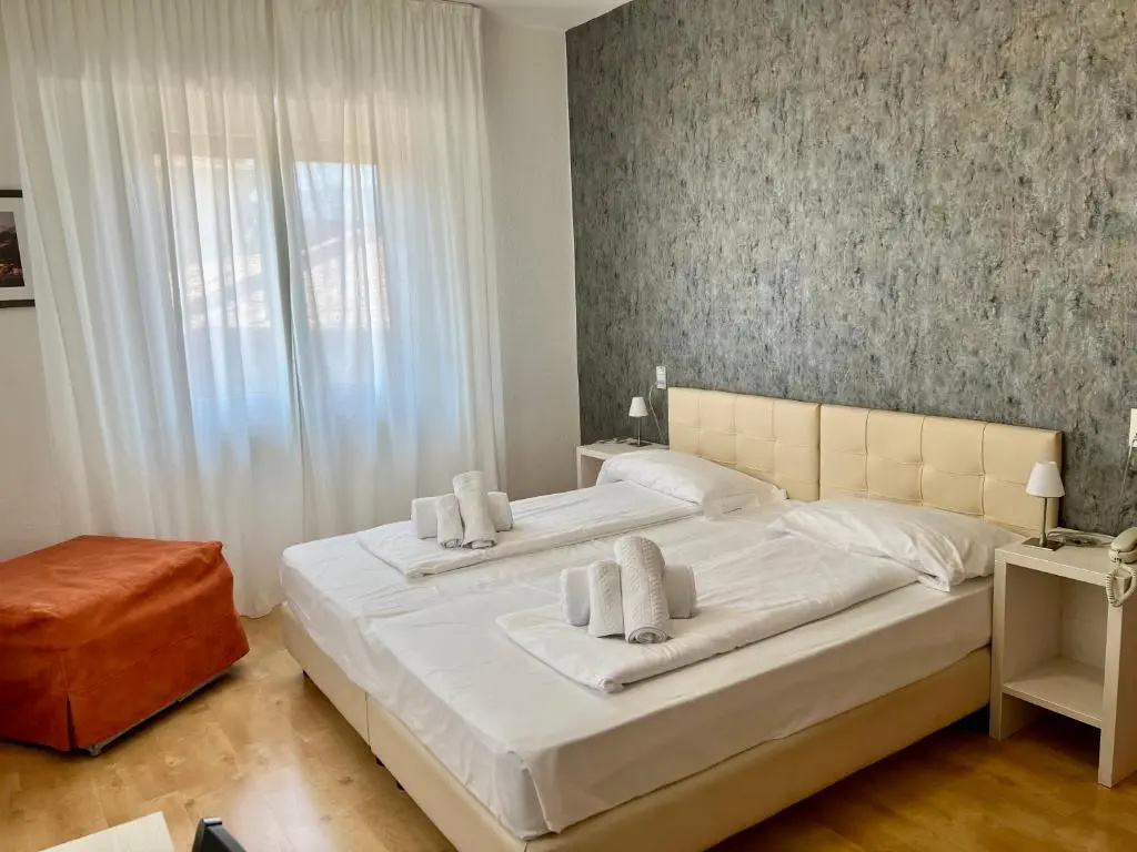 Standard Double room (full double bed)
