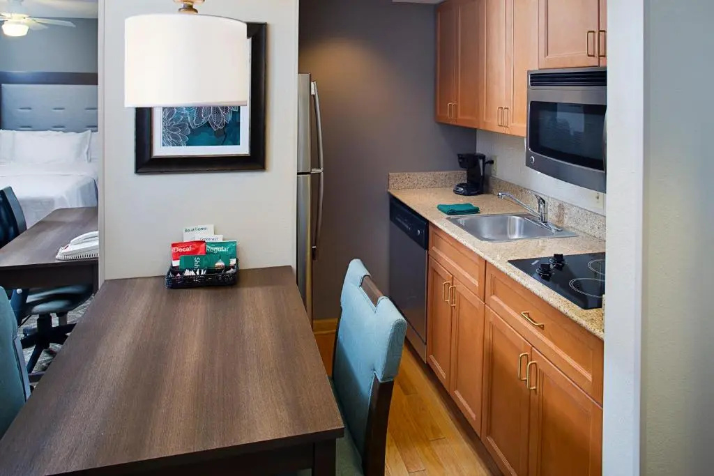Homewood Suites by Hilton Cleveland-Solon - Chambres