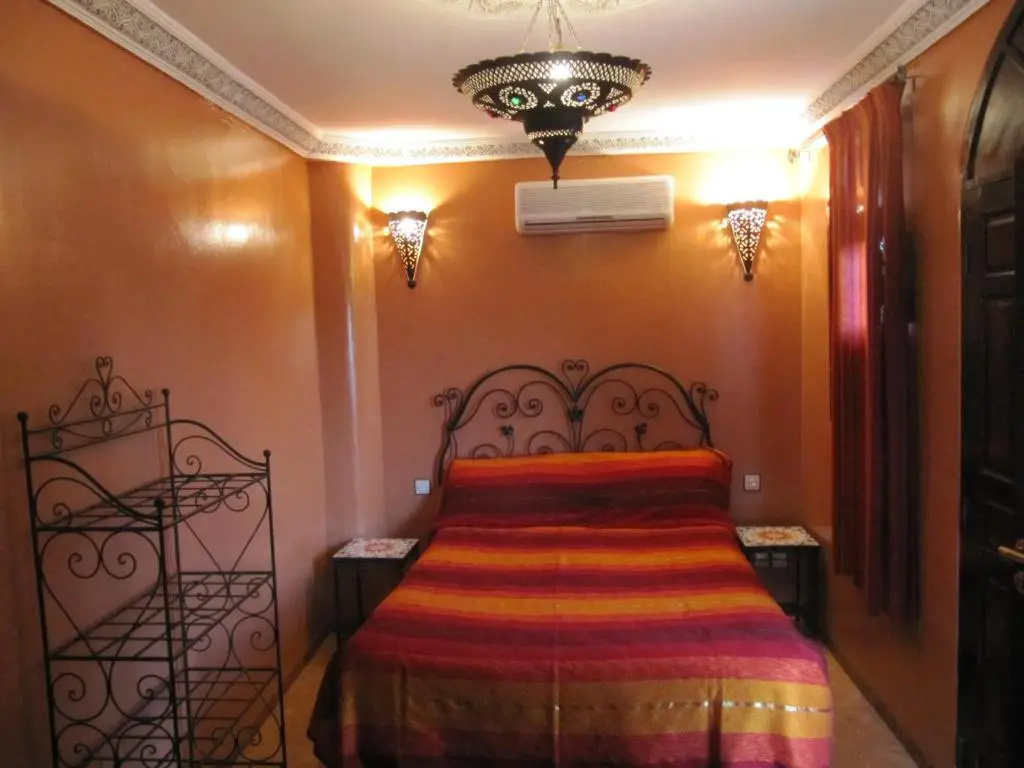 Comfort room