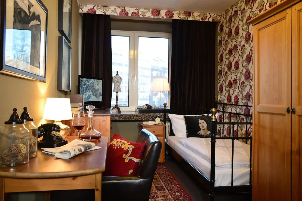 hotel friends Dusseldorf Downtown - Général