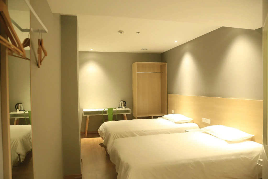 Superior Double room (twin beds)